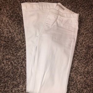 Cello white jeans (trendy!!)